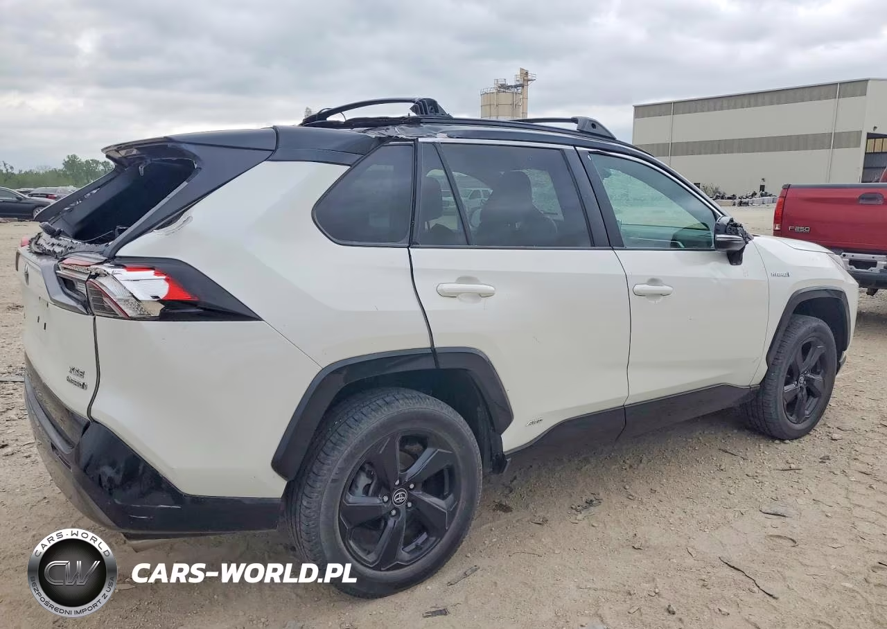 2021 Toyota Rav4 Xse VIN:2T3E6RFV8MW002611 - 3