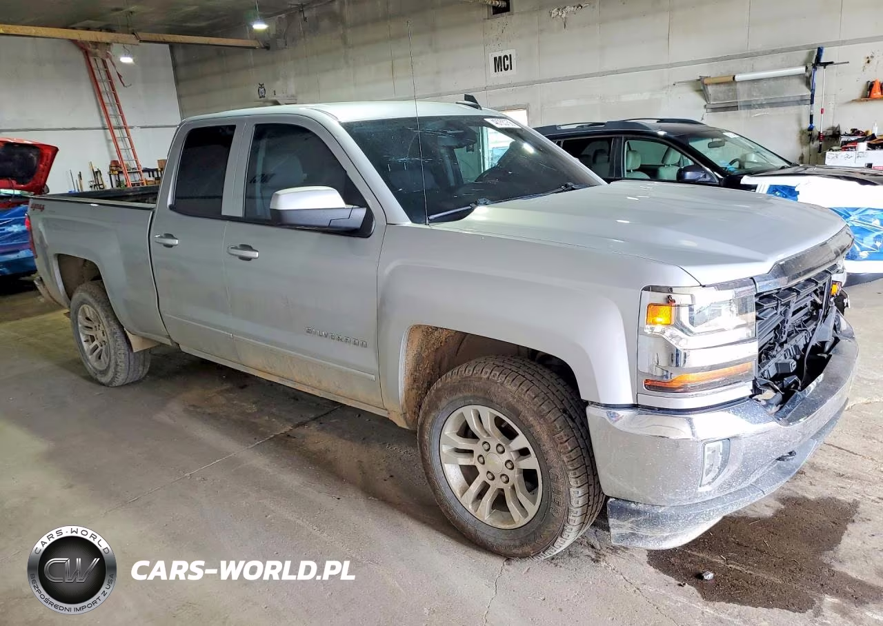 2018 Chevrolet Silverado K1500 Lt VIN:1GCVKREH5JZ165722 - 4
