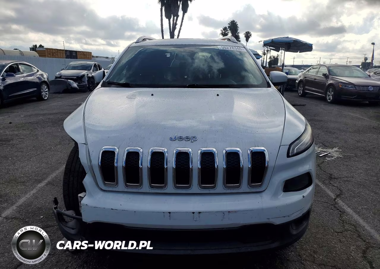 2016 Jeep Cherokee Latitude VIN:1C4PJLCB2GW168059 - 5