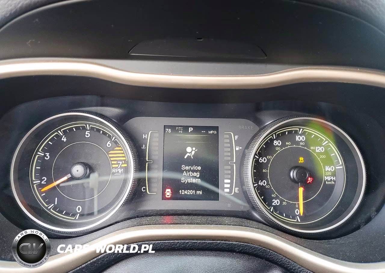 2016 Jeep Cherokee Latitude VIN:1C4PJLCB2GW168059 - 9