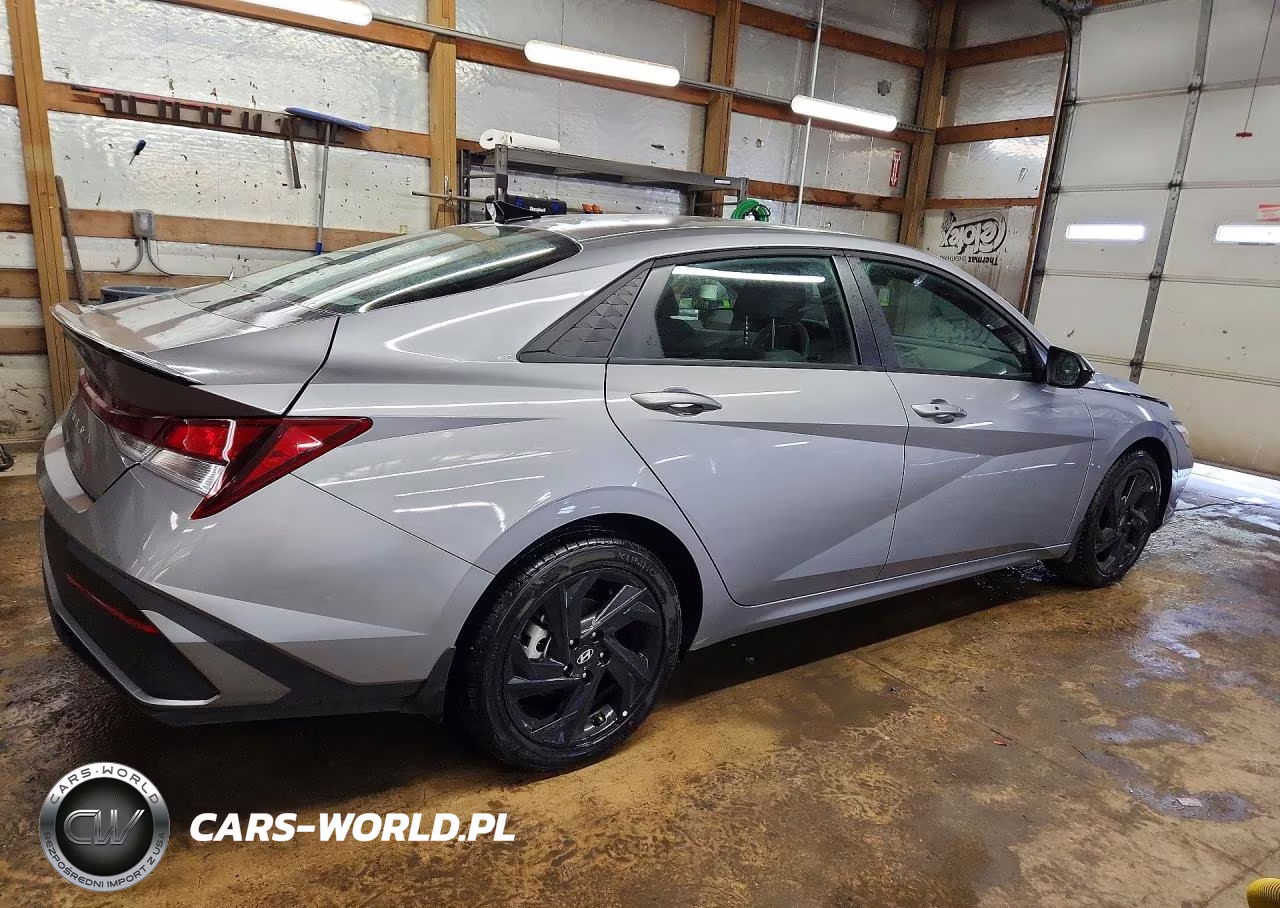 2026 Hyundai Elantra Sel Sport VIN:KMHLM4DG3TU157823 - 3
