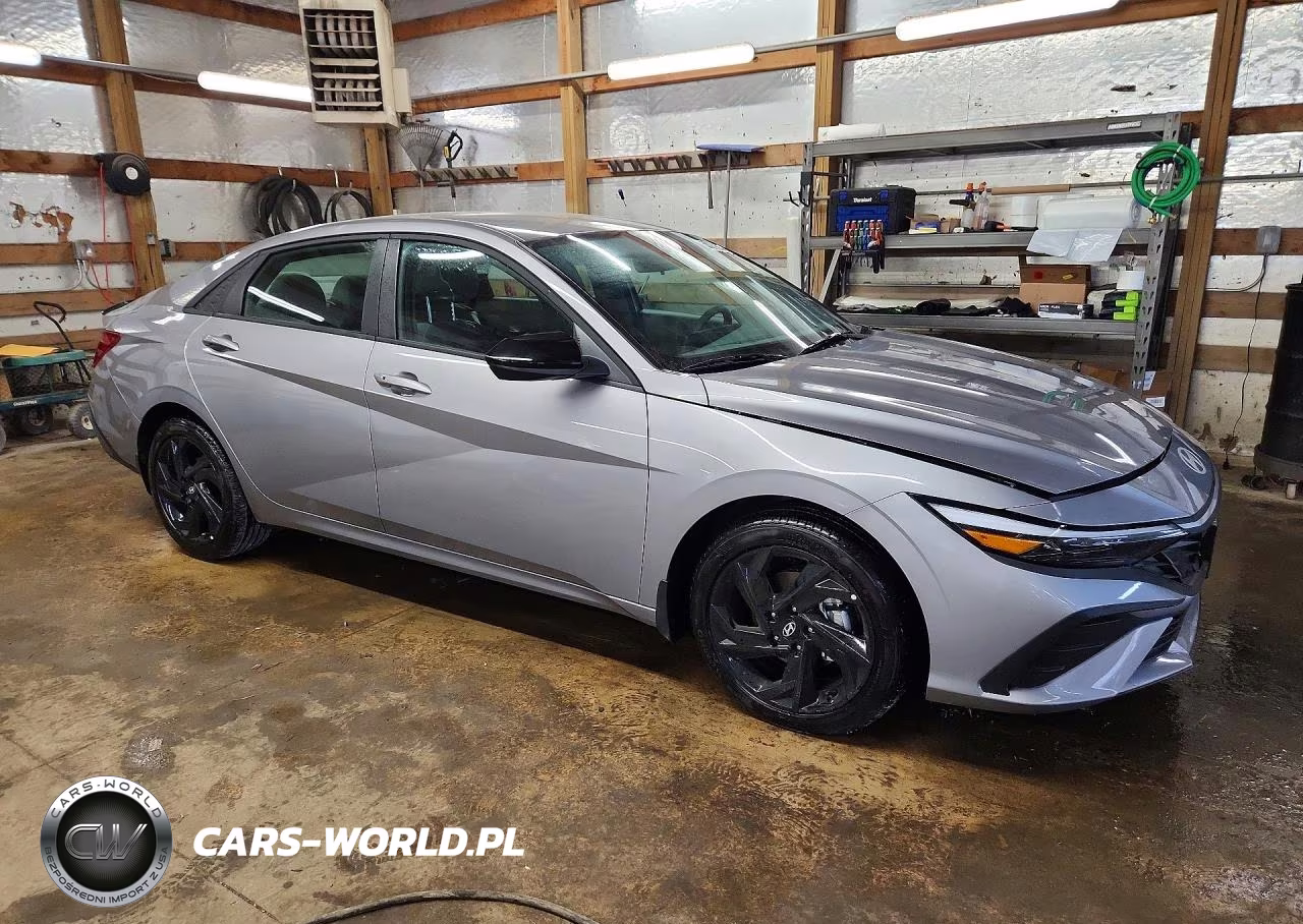 2026 Hyundai Elantra Sel Sport VIN:KMHLM4DG3TU157823 - 4