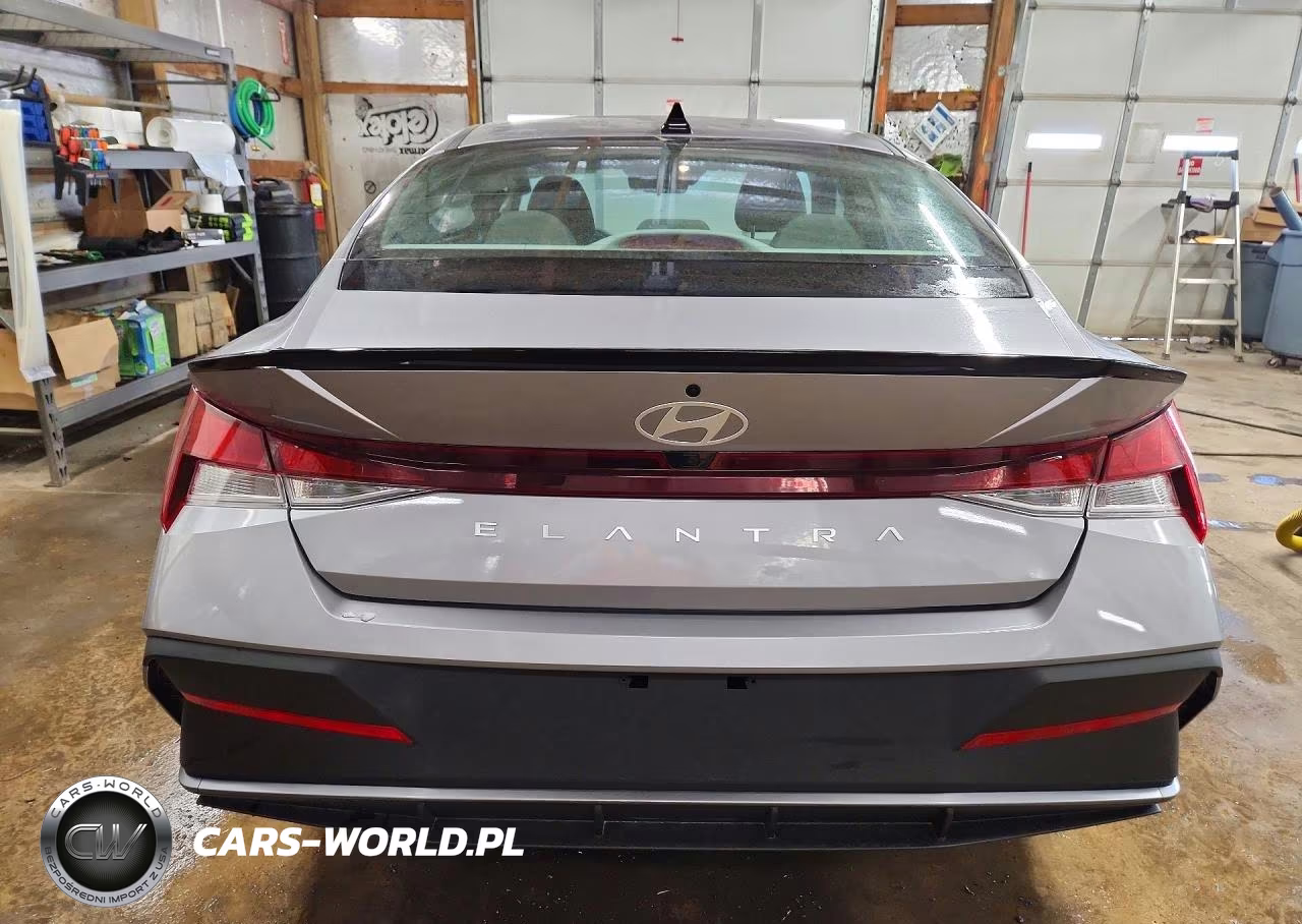2026 Hyundai Elantra Sel Sport VIN:KMHLM4DG3TU157823 - 6