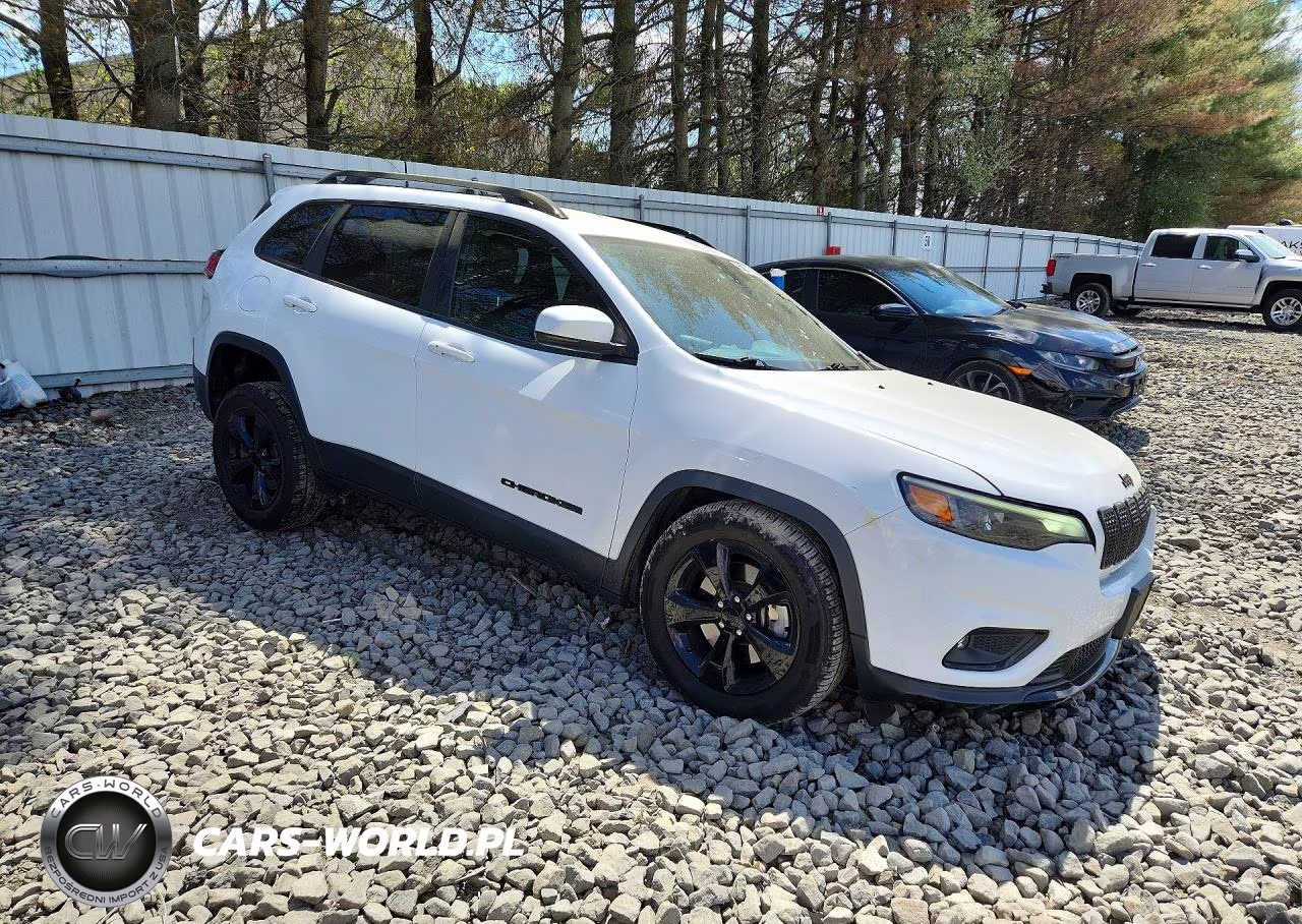 2019 Jeep Cherokee Latitude Plus VIN:1C4PJMLN5KD443203 - 4