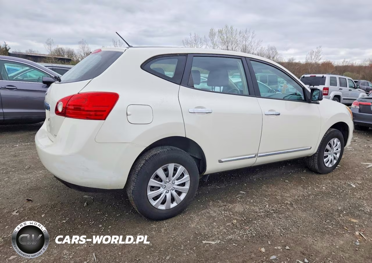 2015 Nissan Rogue Select S VIN:JN8AS5MV0FW750901 - 3