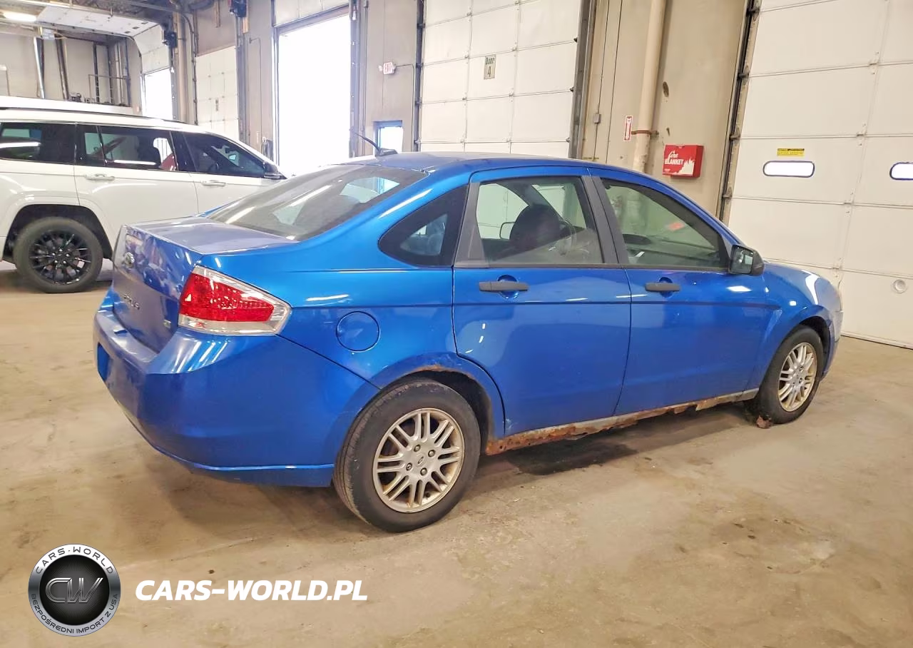 2011 Ford Focus Se VIN:1FAHP3FN3BW131822 - 3