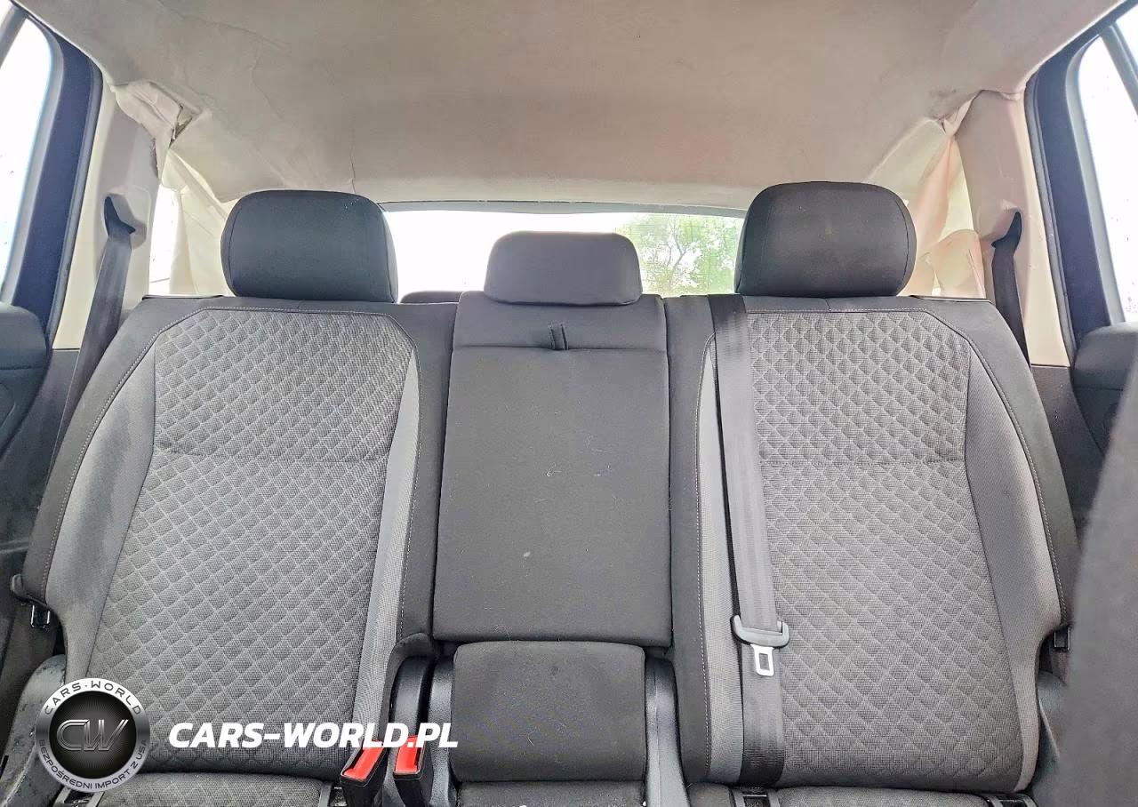 2019 Volkswagen Tiguan S VIN:3VV0B7AX5KM007770 - 10
