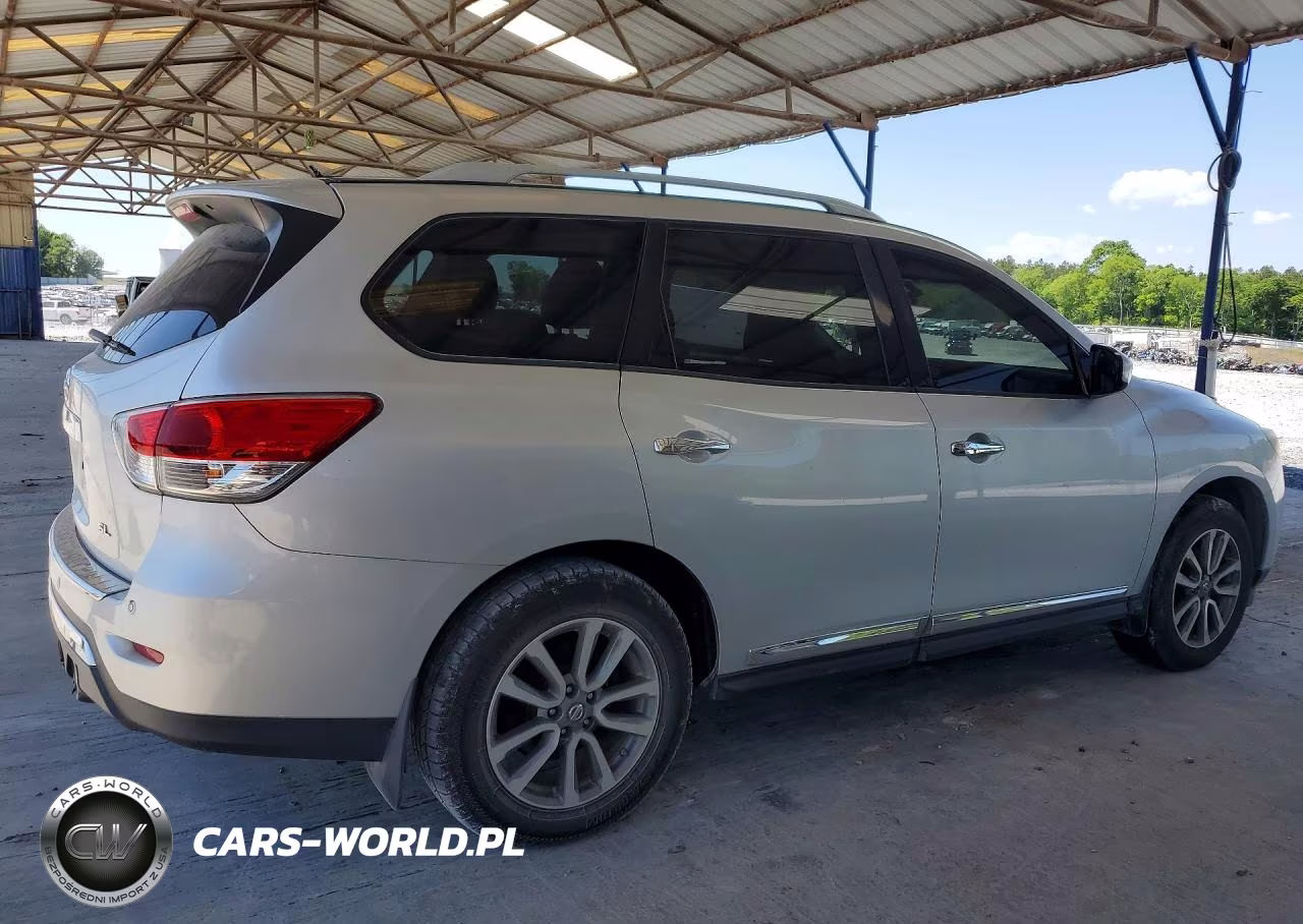 2014 Nissan Pathfinder S VIN:5N1AR2MN3EC688332 - 3
