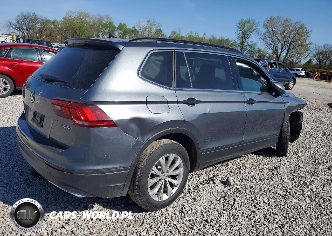 2019 Volkswagen Tiguan Se VIN:3VV2B7AX1KM006799 - 3