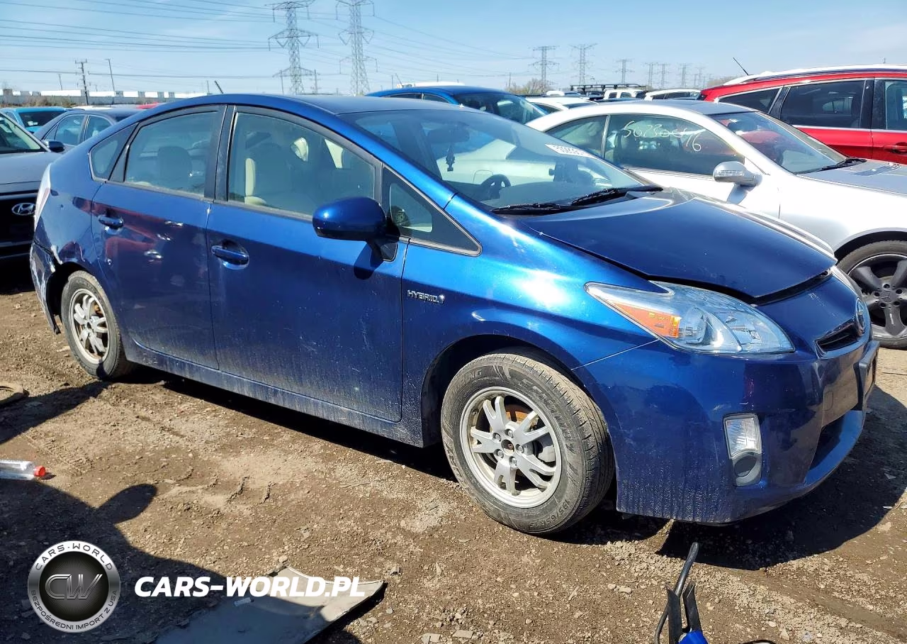 2011 Toyota Prius Two VIN:JTDKN3DU3B1467872 - 4