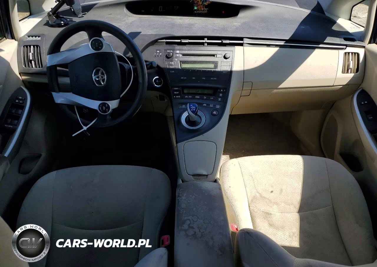 2011 Toyota Prius Two VIN:JTDKN3DU3B1467872 - 8