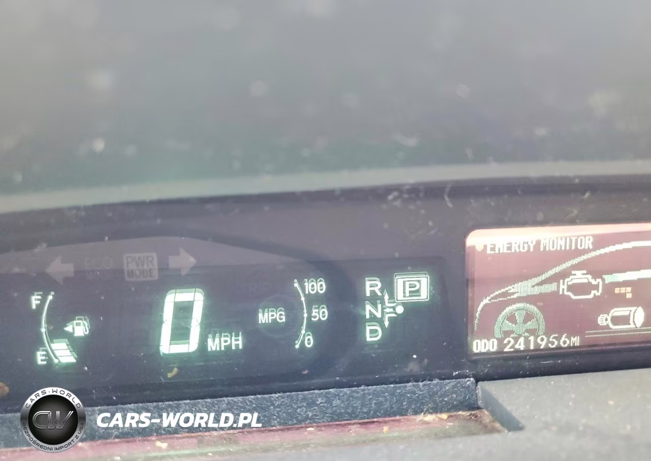2011 Toyota Prius Two VIN:JTDKN3DU3B1467872 - 9
