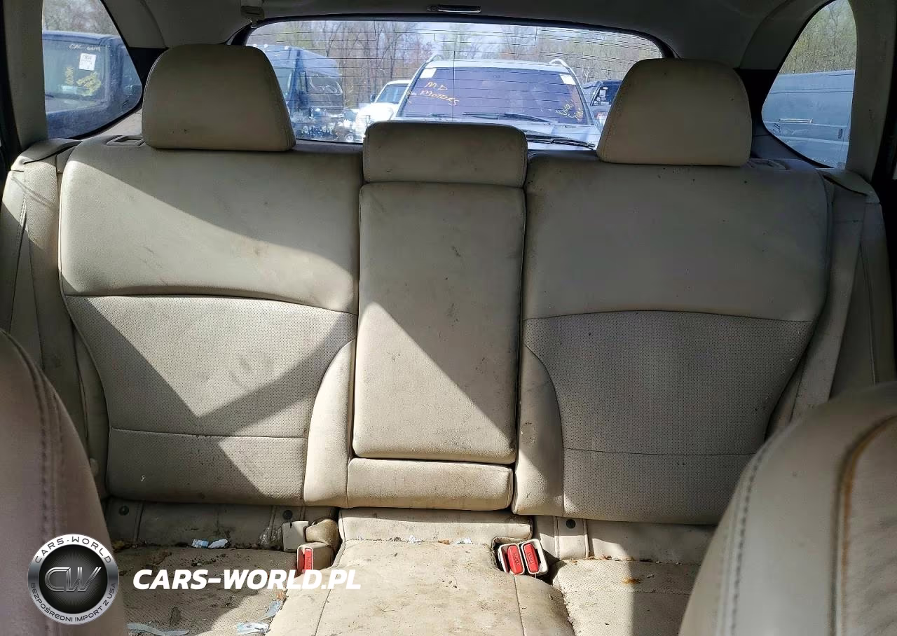 2018 Subaru Outback 3.6R Limited VIN:4S4BSENC6J3344270 - 10