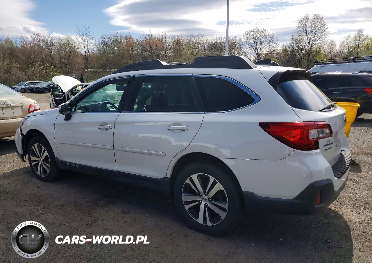 2018 Subaru Outback 3.6R Limited VIN:4S4BSENC6J3344270 - 2