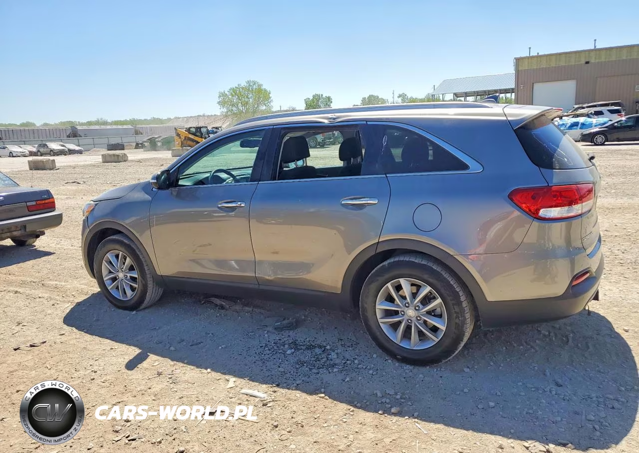 2017 Kia Sorento Lx VIN:5XYPG4A38HG215612 - 2