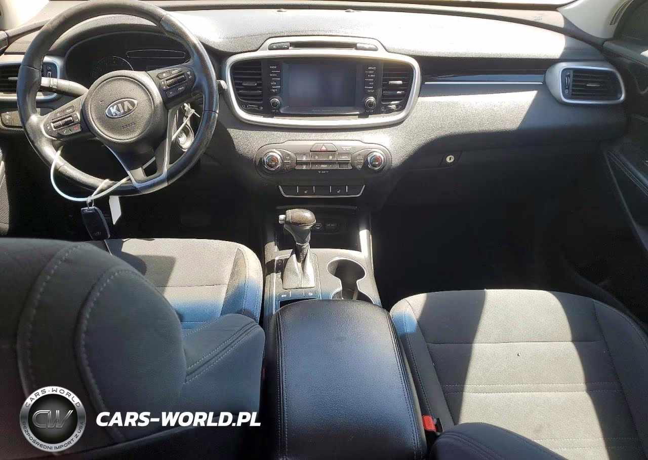 2017 Kia Sorento Lx VIN:5XYPG4A38HG215612 - 8