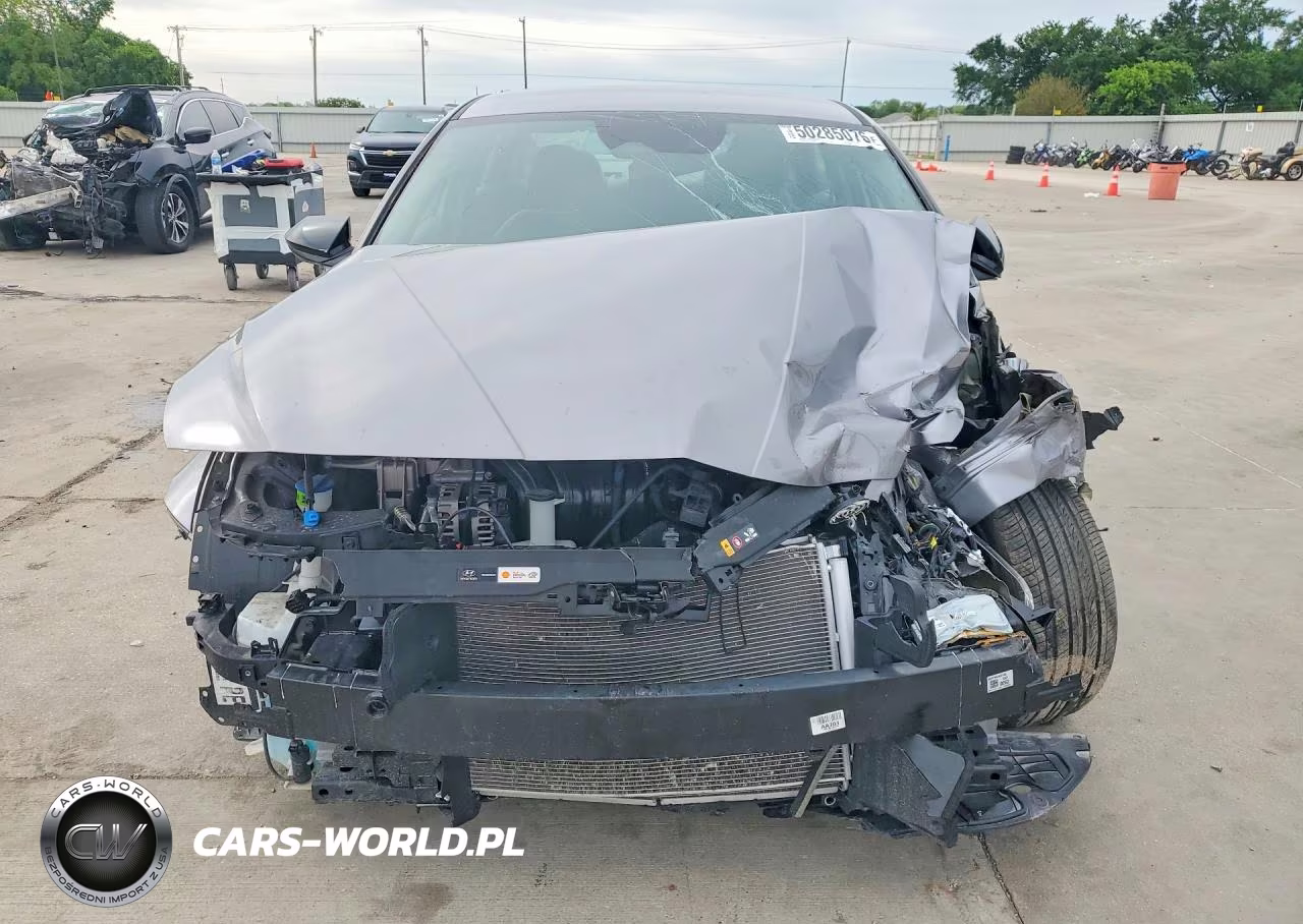 2025 Hyundai Elantra Sel Sport VIN:KMHLM4DG2SU066069 - 5