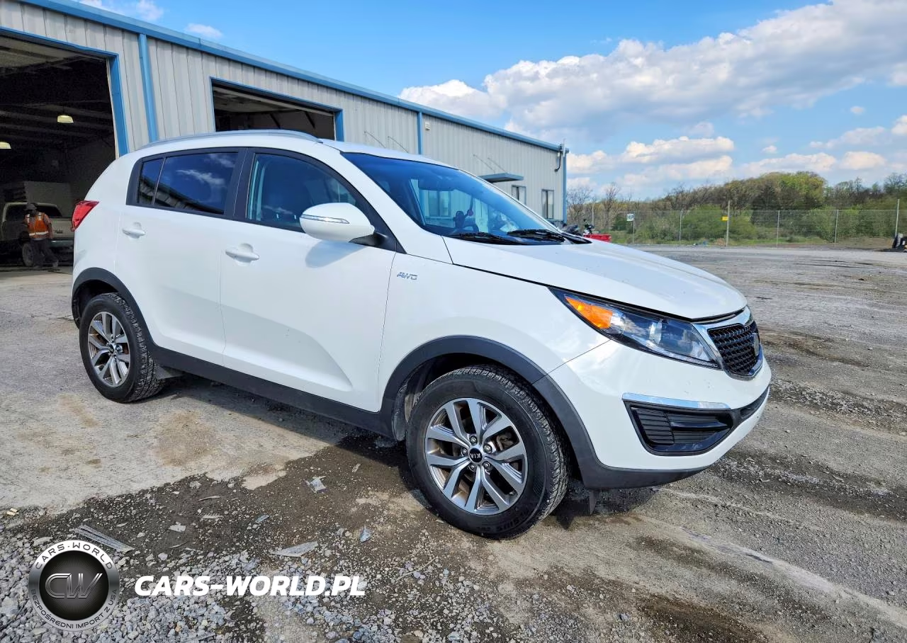 2015 Kia Sportage Lx VIN:KNDPBCAC8F7732623 - 4