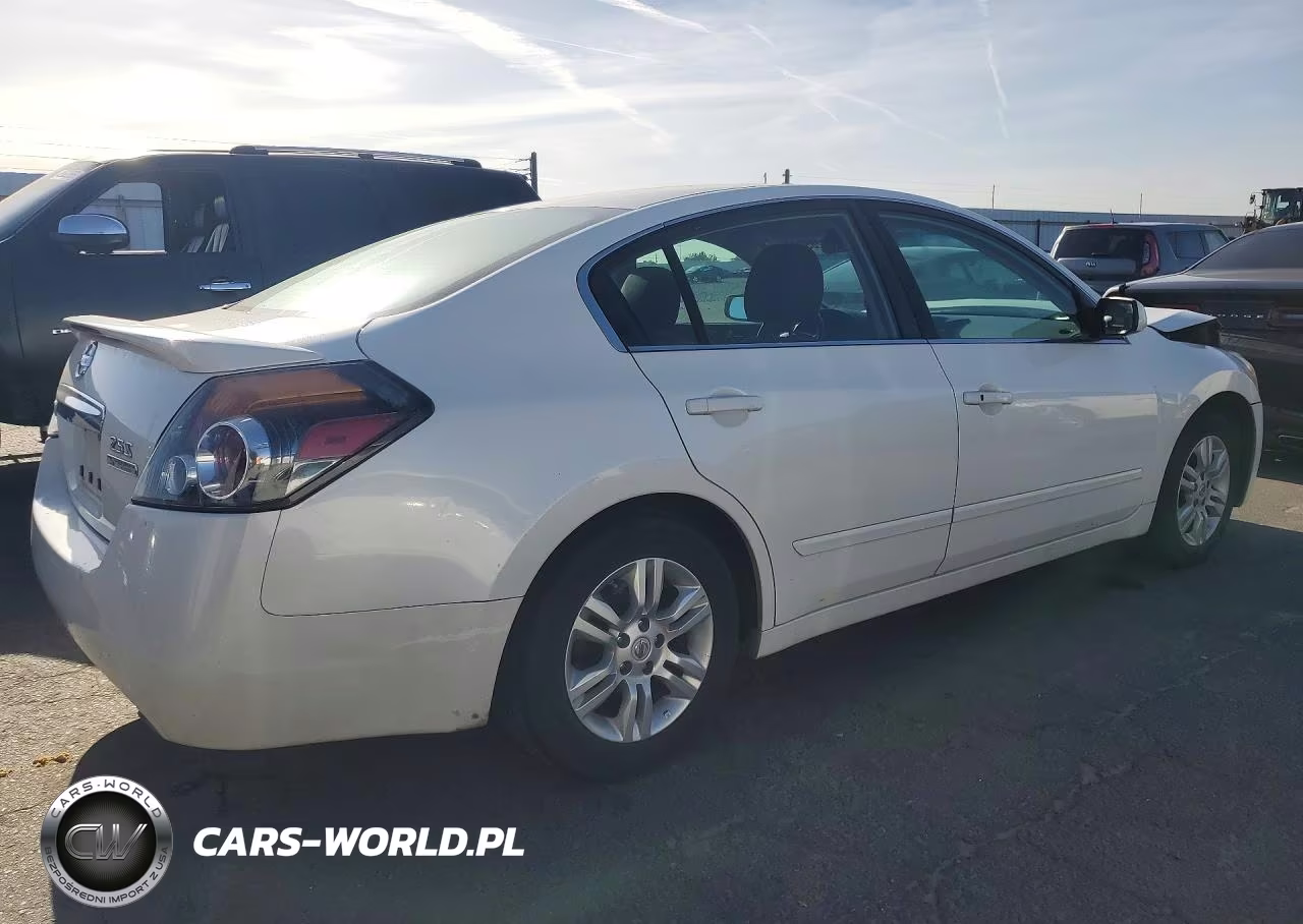 2011 Nissan Altima 2.5 VIN:1N4AL2AP9BN444718 - 3