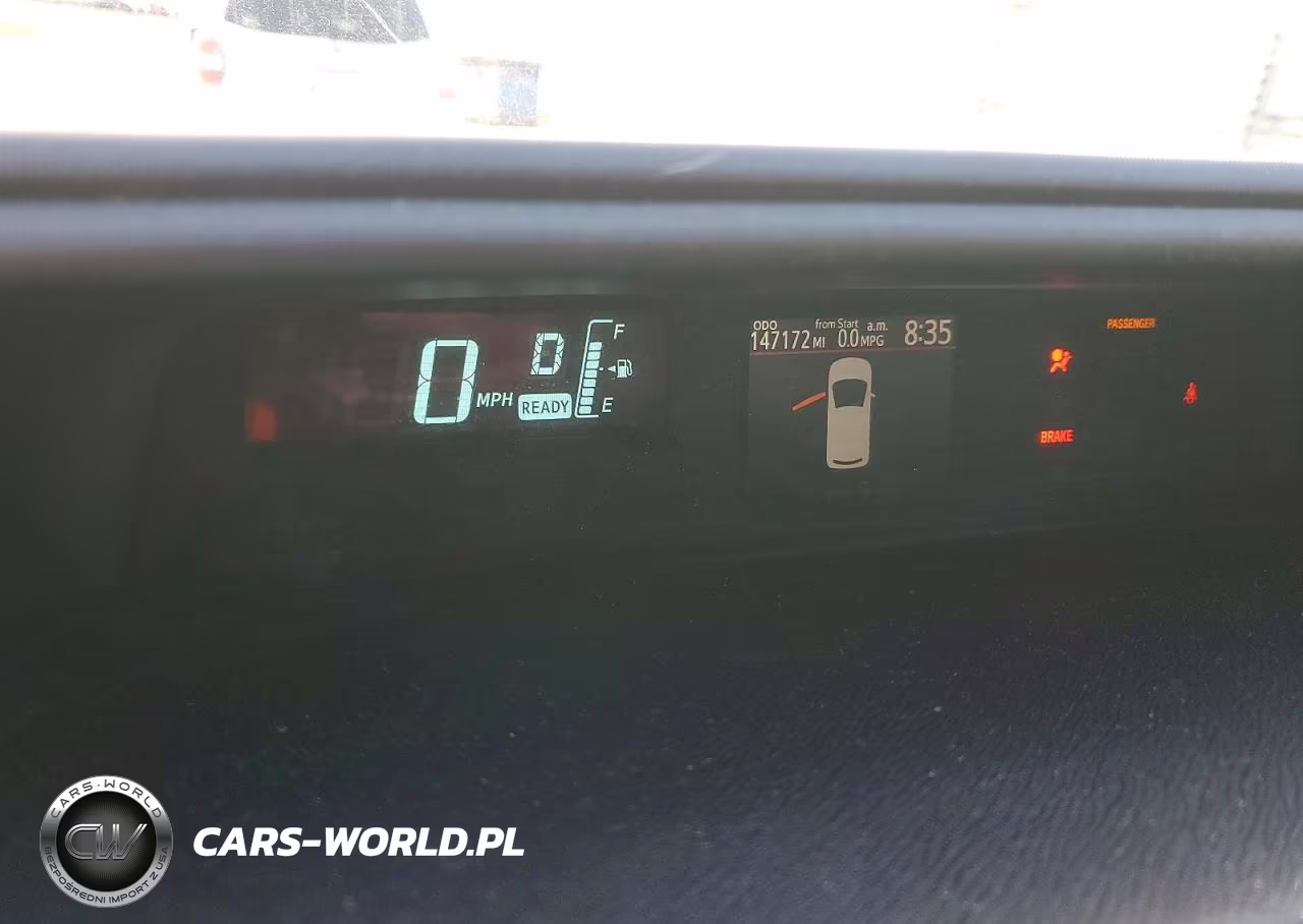 2014 Toyota Prius C One VIN:JTDKDTB31E1562223 - 9