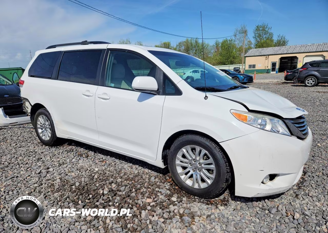 2014 Toyota Sienna Xle 8-Passenger VIN:5TDYK3DC4ES473925 - 4