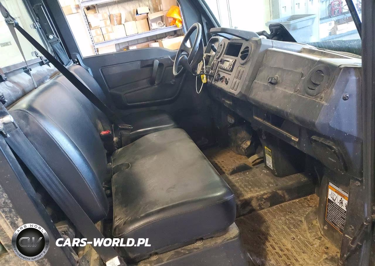 2020 John Deere Xuv835M Utility Vehicle VIN:1M0835MDKLM030957 - 5
