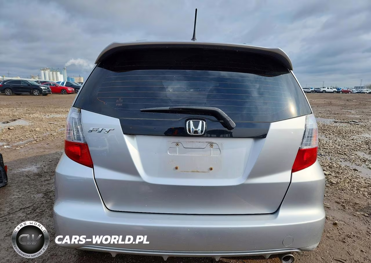 2012 Honda Fit Sport VIN:JHMGE8H53CS005635 - 6
