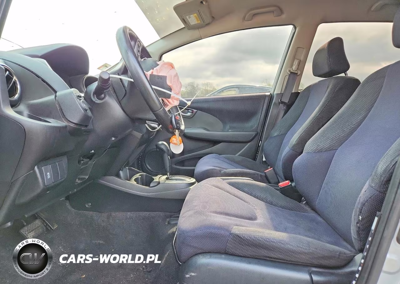 2012 Honda Fit Sport VIN:JHMGE8H53CS005635 - 7