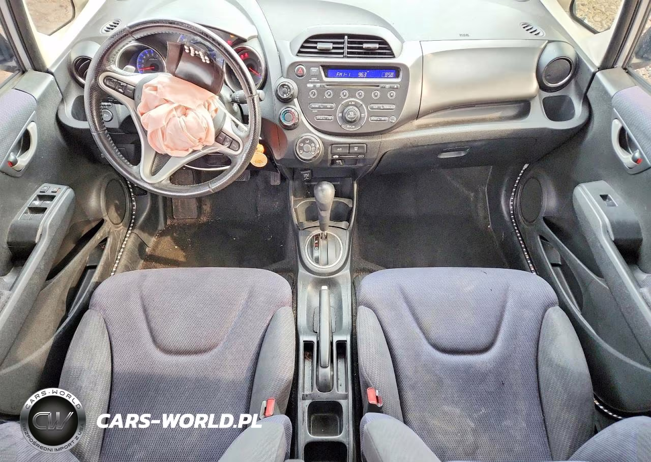 2012 Honda Fit Sport VIN:JHMGE8H53CS005635 - 8