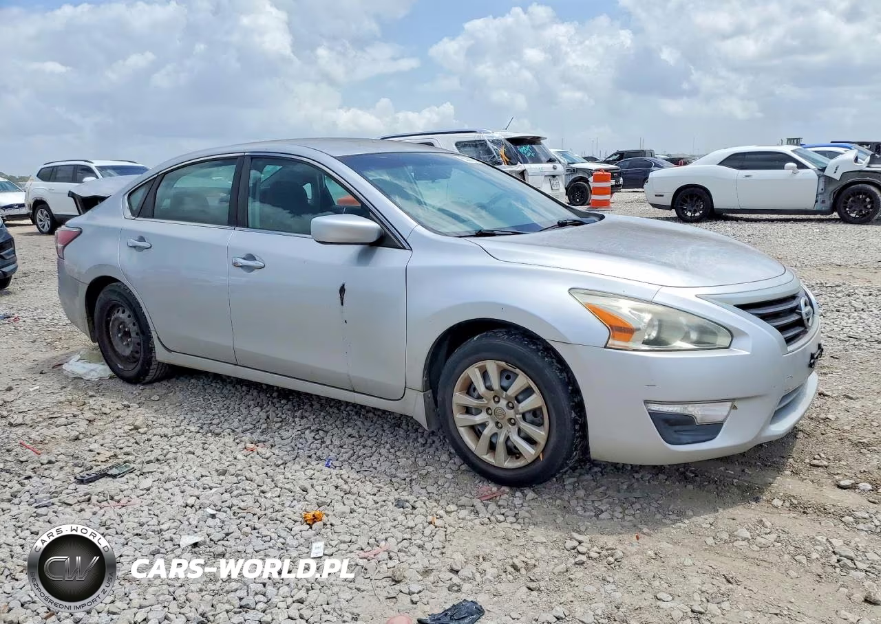 2014 Nissan Altima 2.5 S VIN:1N4AL3AP6EC424030 - 4