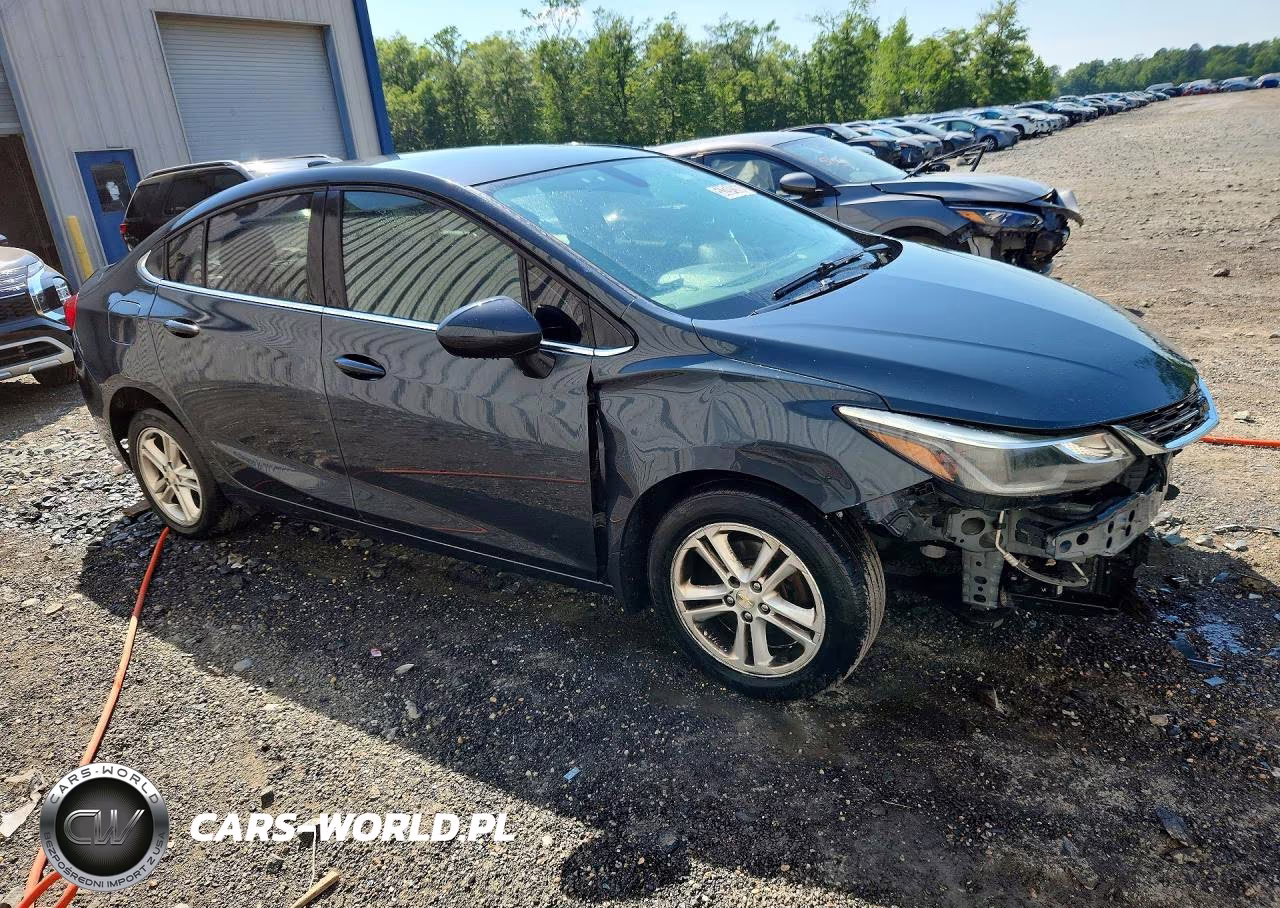 2017 Chevrolet Cruze Lt VIN:1G1BE5SM5H7273633 - 4