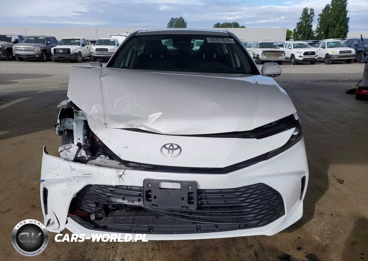 2025 Toyota Camry Le VIN:4T1DAACK0SU624826 - 5