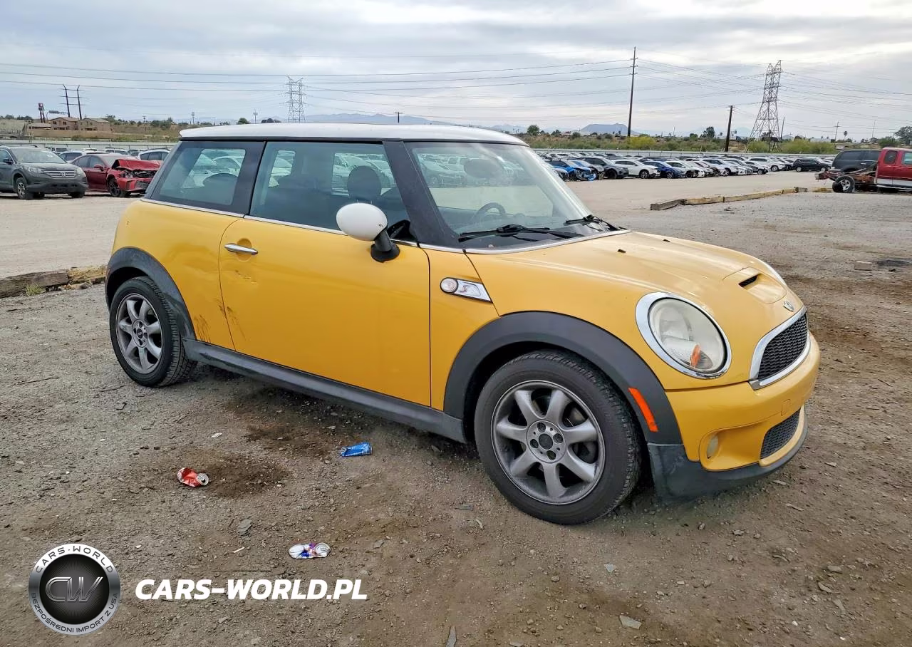 2007 Mini Cooper S VIN:WMWMF735X7TL89509 - 4