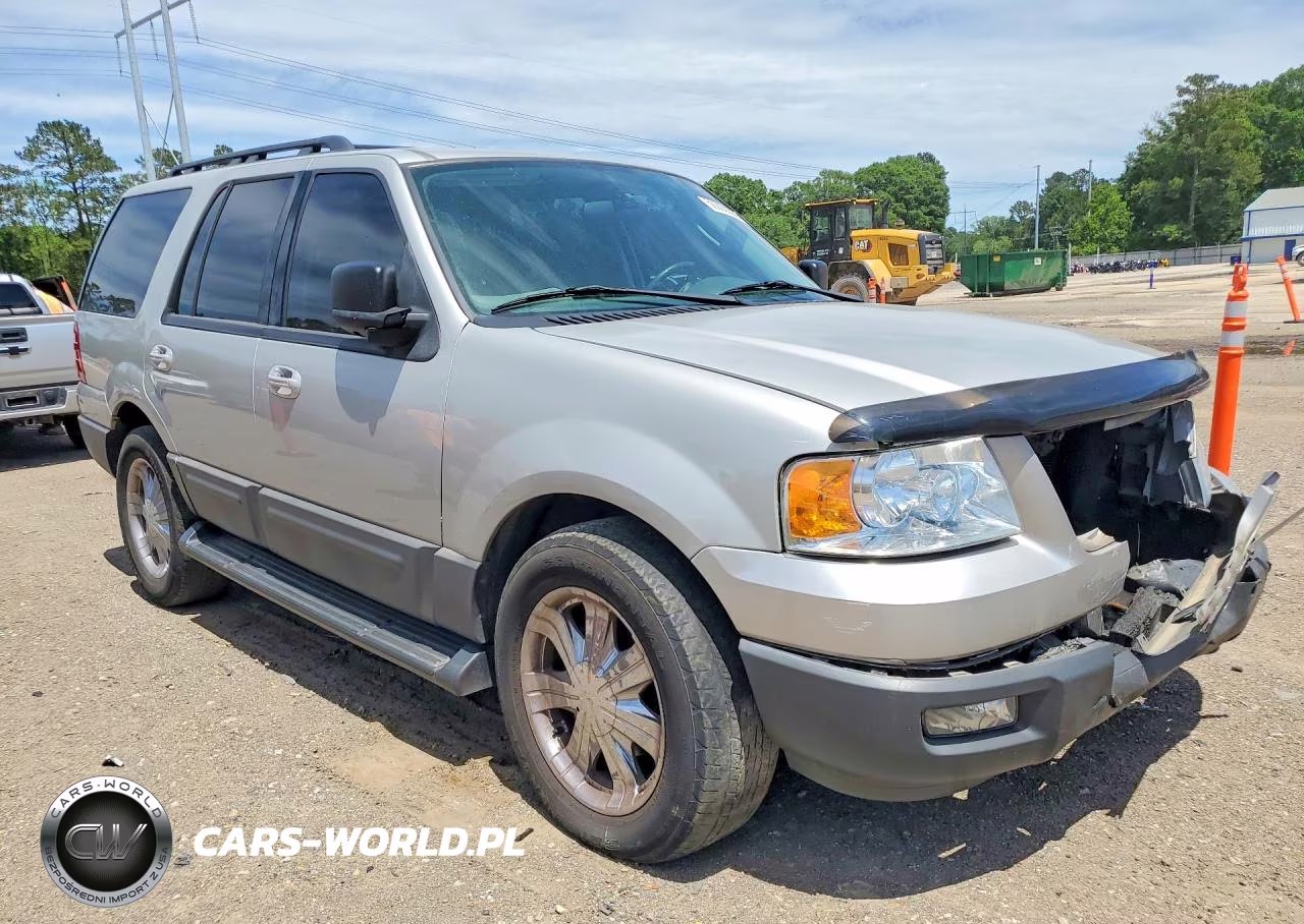 2005 Ford Expedition Xlt VIN:1FMPU16575LA81740 - 4