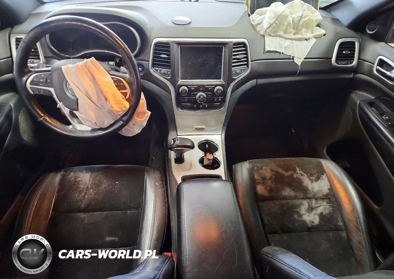 2015 Jeep Grand Cherokee Laredo VIN:1C4RJFAG3FC940738 - 8
