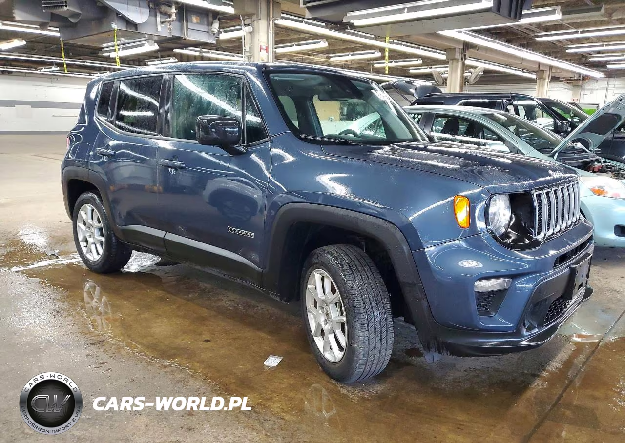 2023 Jeep Renegade Latitude VIN:ZACNJDB12PPP33846 - 4