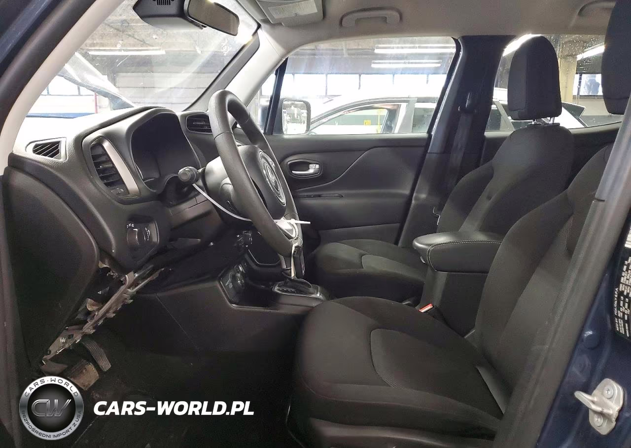 2023 Jeep Renegade Latitude VIN:ZACNJDB12PPP33846 - 7