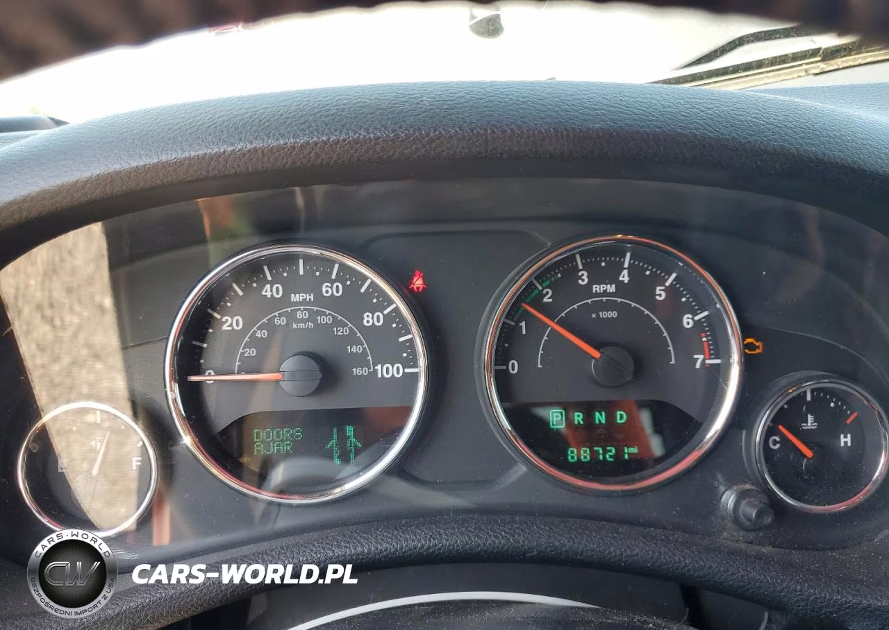 2018 Jeep Wrangler Unlimited Sport VIN:1C4BJWDG0JL887633 - 9