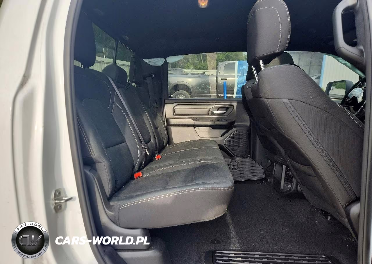 2025 Ram 1500 Tradesman VIN:1C6RRENP5SN608545 - 10