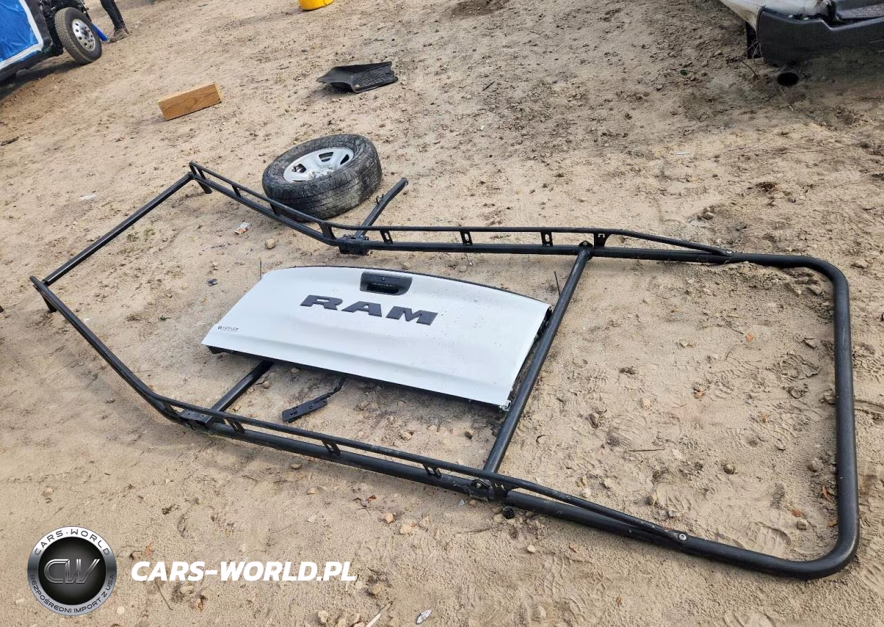 2025 Ram 1500 Tradesman VIN:1C6RRENP5SN608545 - 12