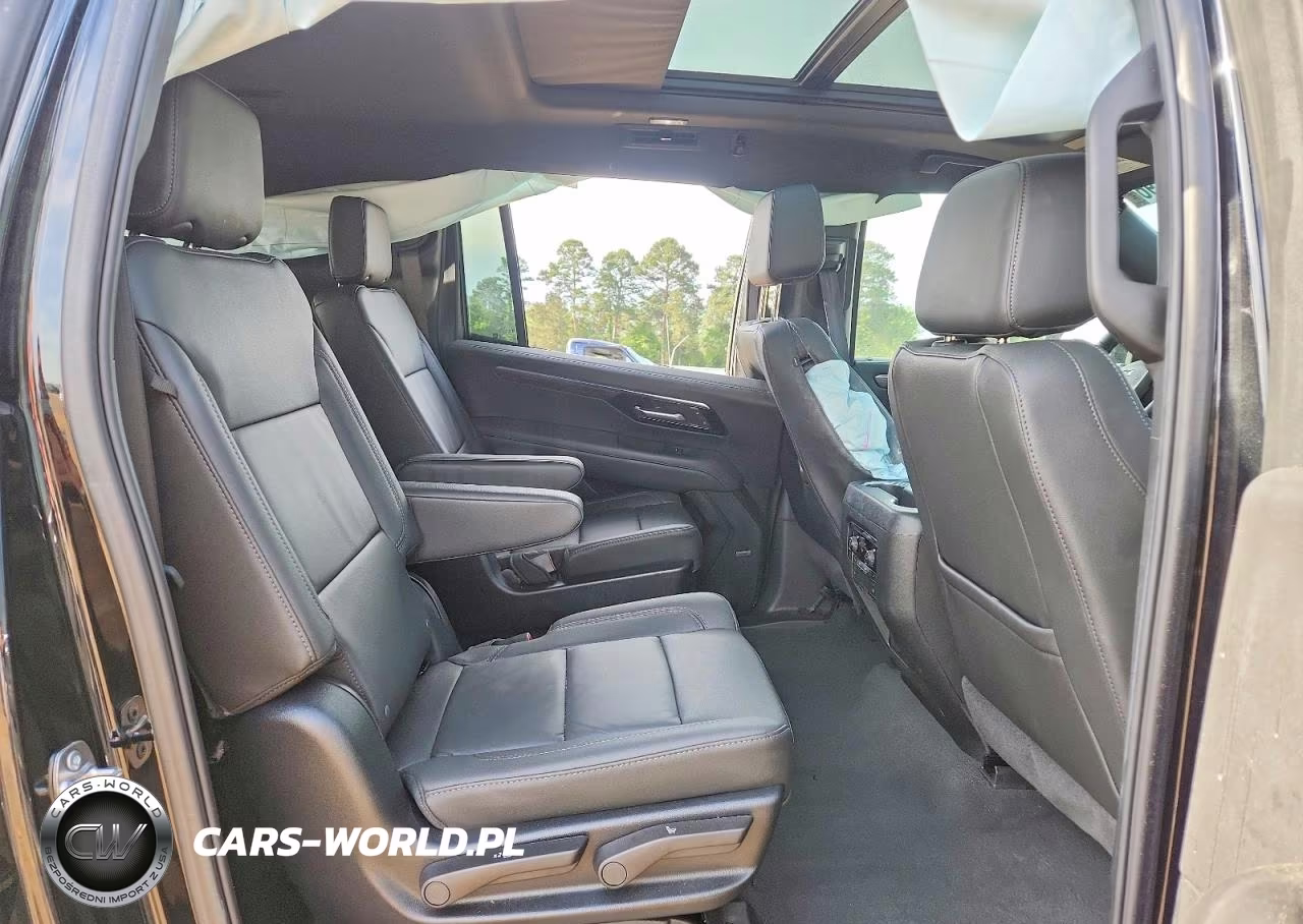 2025 Chevrolet Suburban K1500 Z71 VIN:1GNS6DR80SR297218 - 11