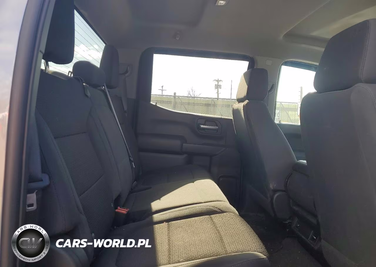 2021 Chevrolet Silverado K1500 Trail Boss Custom VIN:3GCPYCEF2MG131745 - 10