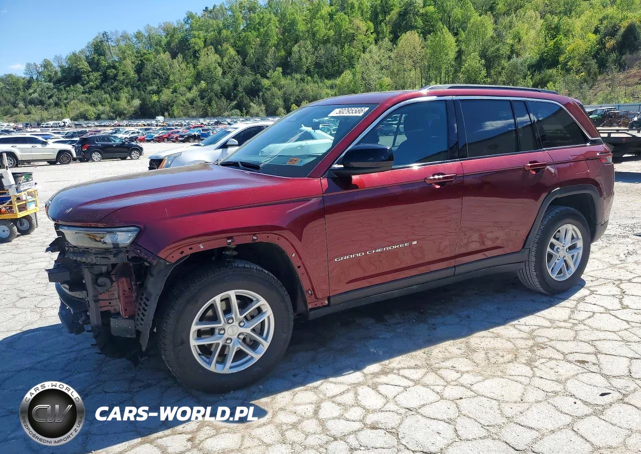2025 Jeep Grand Cherokee Laredo