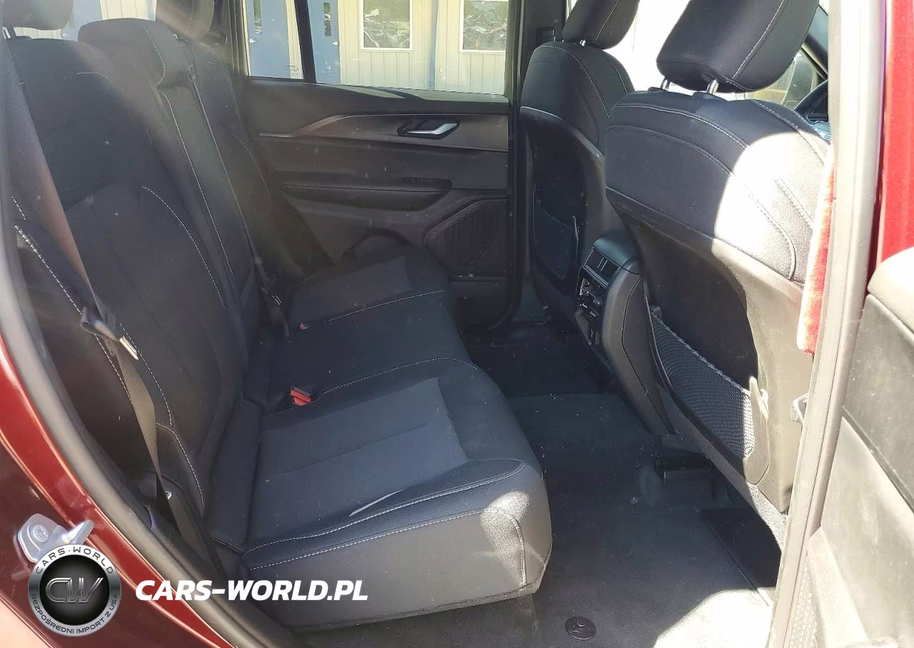 2025 Jeep Grand Cherokee Laredo VIN:1C4RJHAG3SC296261 - 11