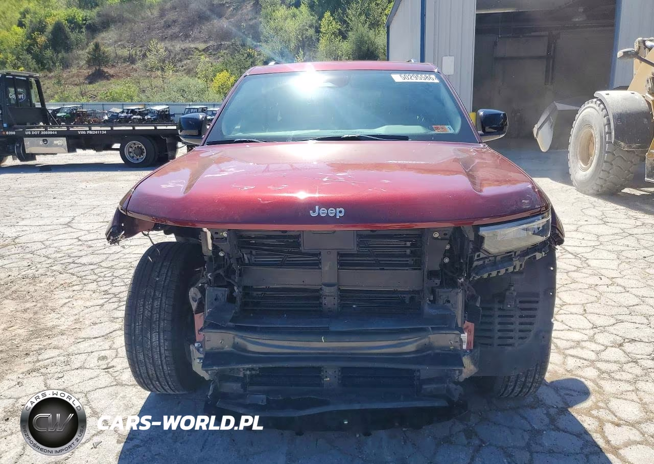 2025 Jeep Grand Cherokee Laredo VIN:1C4RJHAG3SC296261 - 5