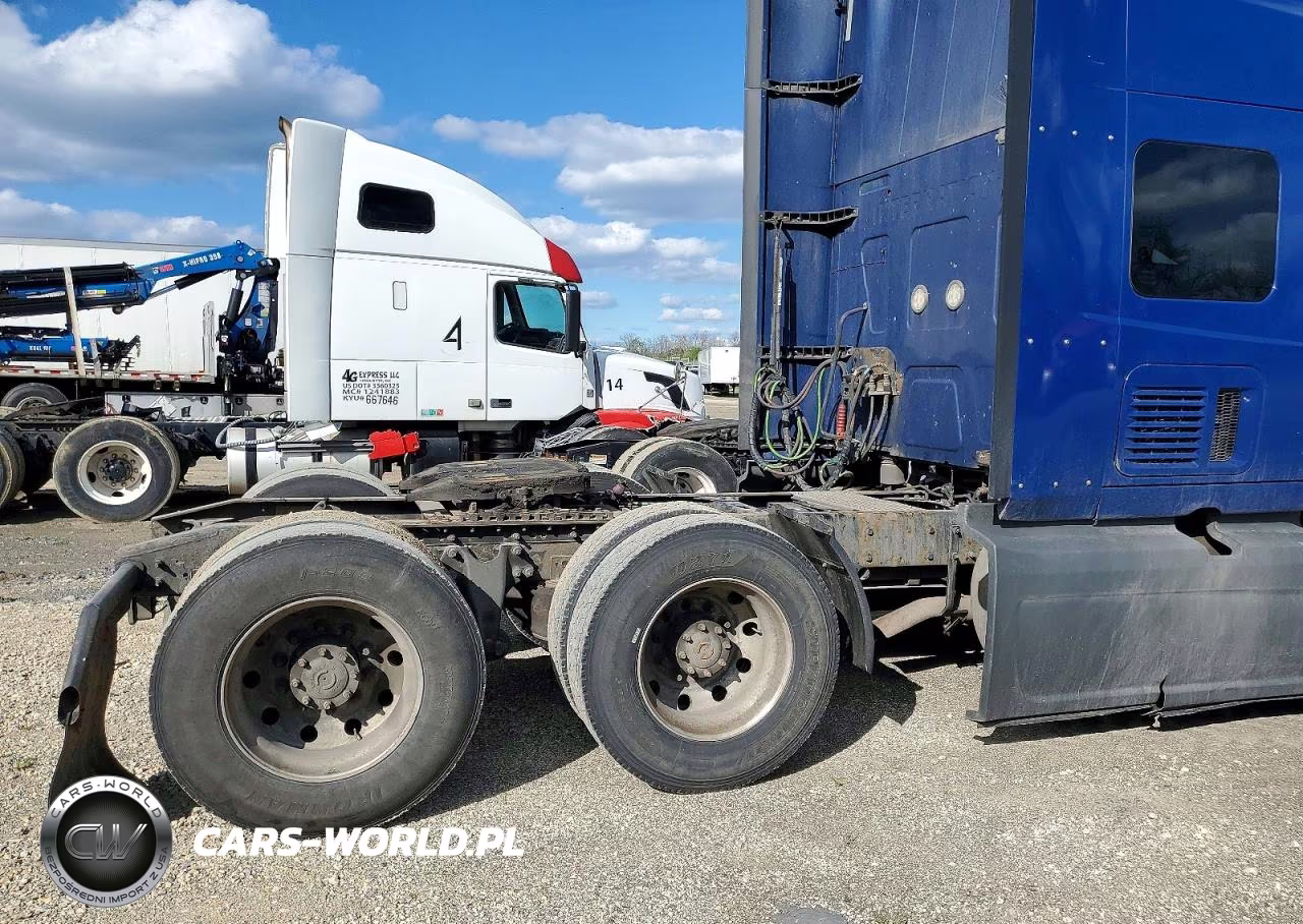 2020 International Lt625 VIN:3HSDZAPR6LN879315 - 9