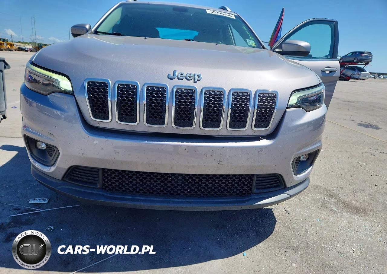 2019 Jeep Cherokee Latitude Plus VIN:1C4PJLLB3KD220187 - 5