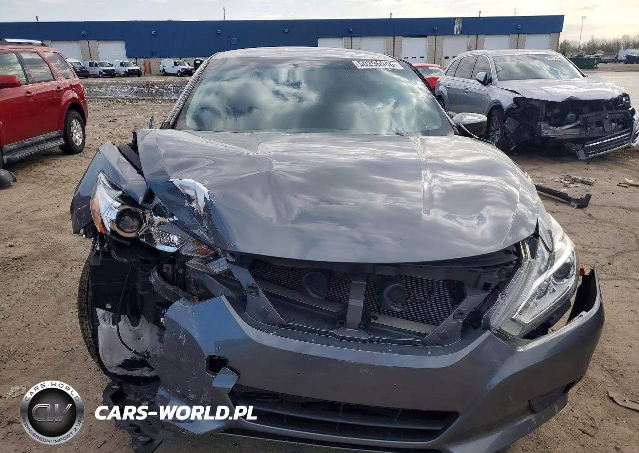 2017 Nissan Altima 2.5 S VIN:1N4AL3AP3HC114194 - 5