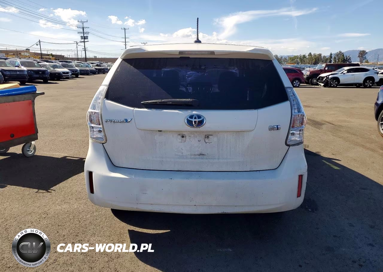 2014 Toyota Prius V Three VIN:JTDZN3EU6E3339910 - 6