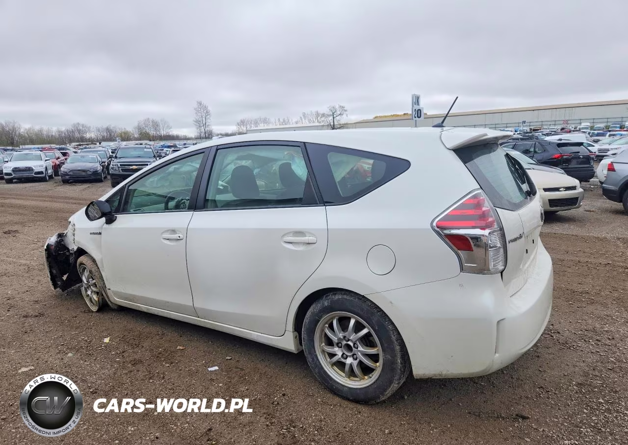 2015 Toyota Prius V Two VIN:JTDZN3EUXFJ031751 - 2